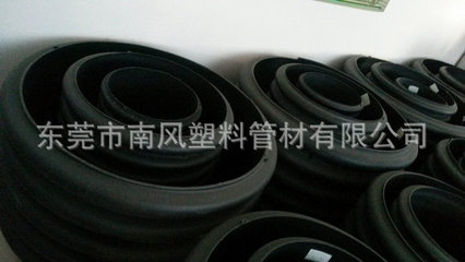 【生產(chǎn)銷售塑料雙壁pe波紋軟管 量大從優(yōu)】價(jià)格,廠家,圖片,塑料管,東莞市南風(fēng)塑料管材-